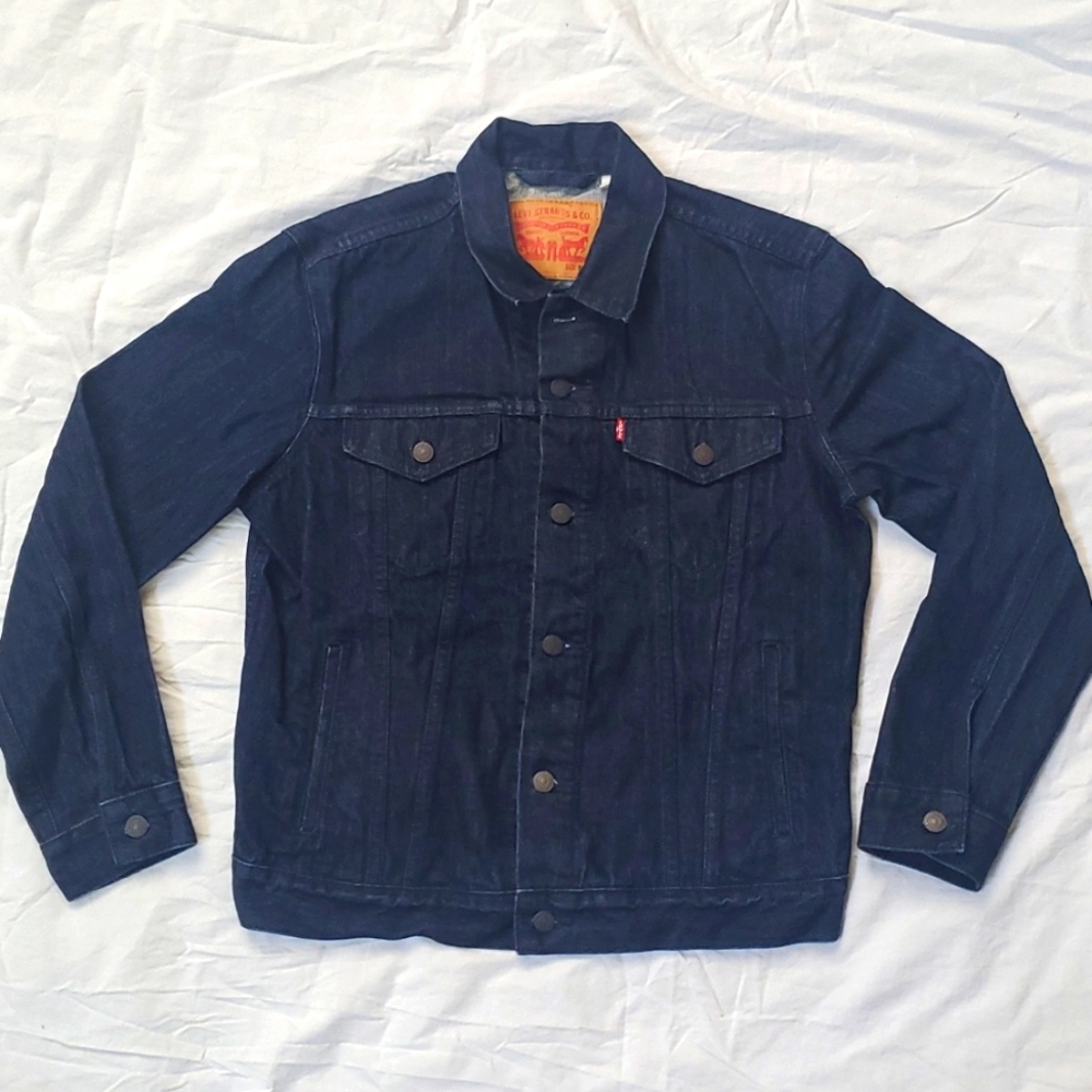 MUST GO Levi's Medium Dark Blue Denim Collared Button Jacket